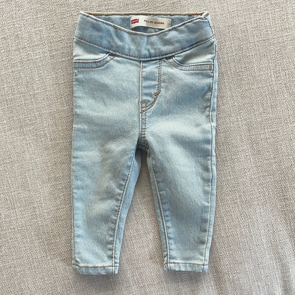 Newborn Levi’s